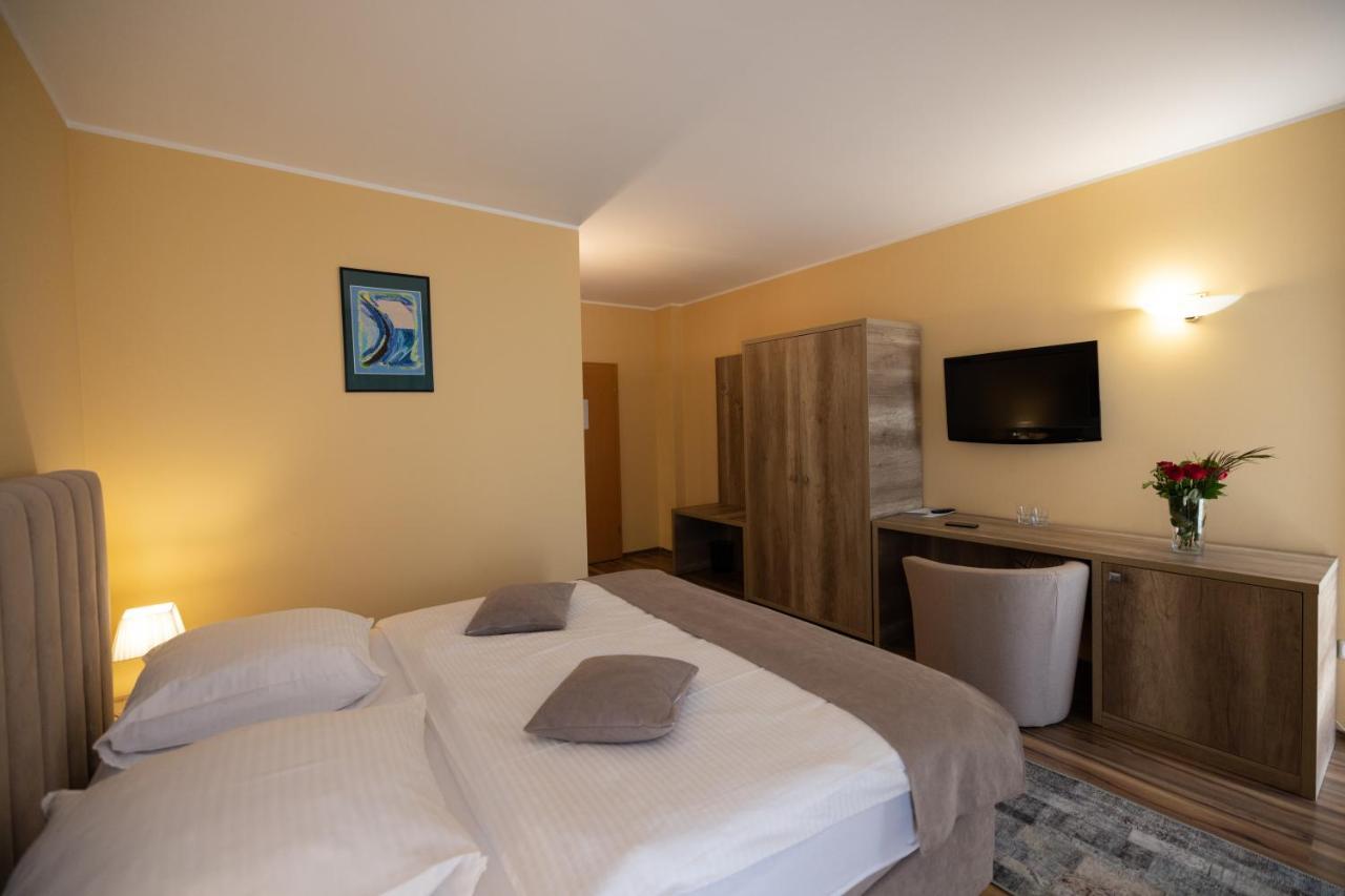 Hotel Perla Timişoara Eksteriør bilde